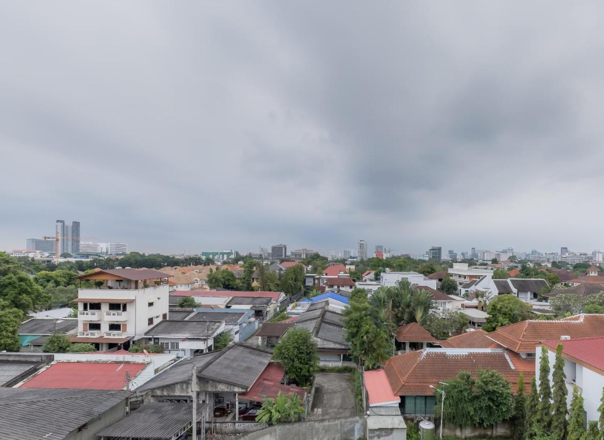Rumluek Bangkok Eksteriør billede
